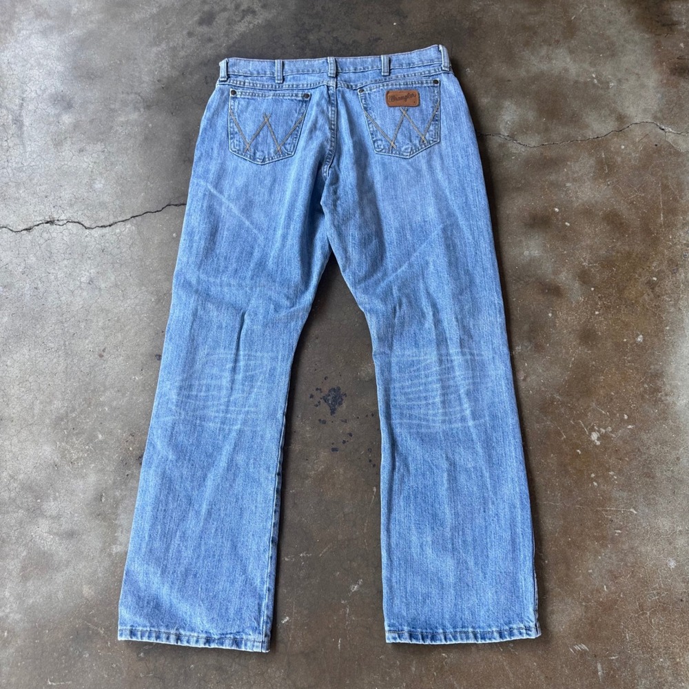 Wrangler Retro Relaxed Boot Jeans Mens 34x32 Light Wash Excellent WRT20CR